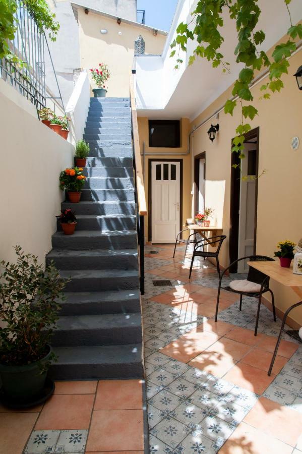 Апартаменти 17 Flats And Roof Garden Афіни Екстер'єр фото