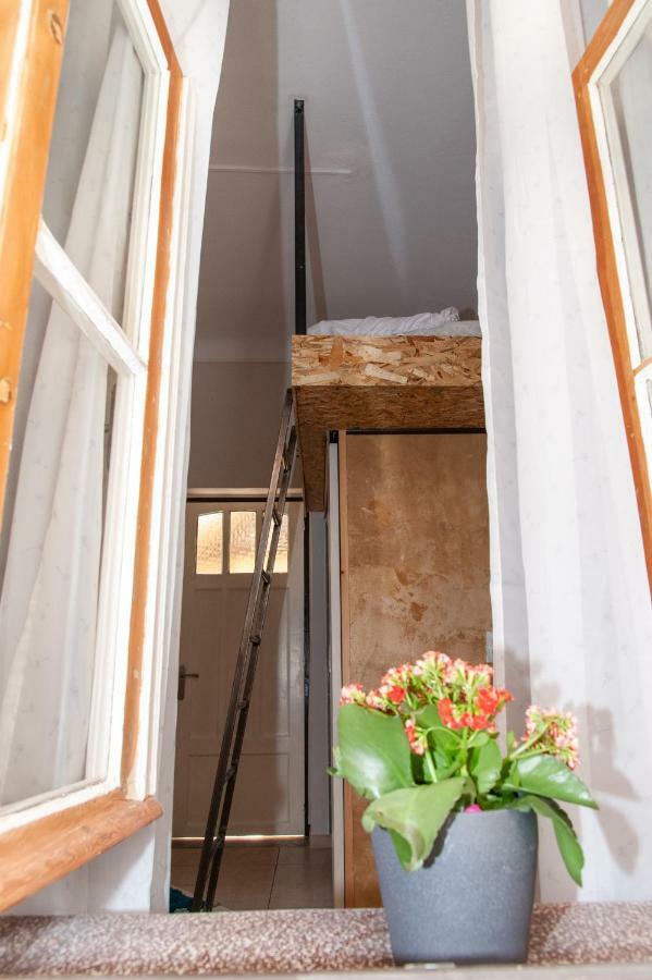 Апартаменти 17 Flats And Roof Garden Афіни Екстер'єр фото